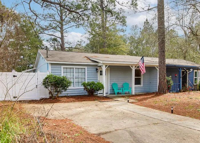 Fun In The Sun W/ Family - Duplex + Yard Pensacola